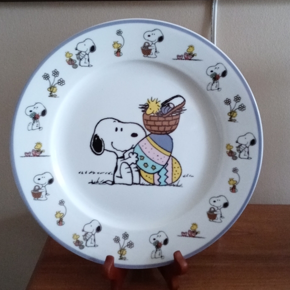 Peanuts Kitchen Snoopy Easter Plates Poshmark